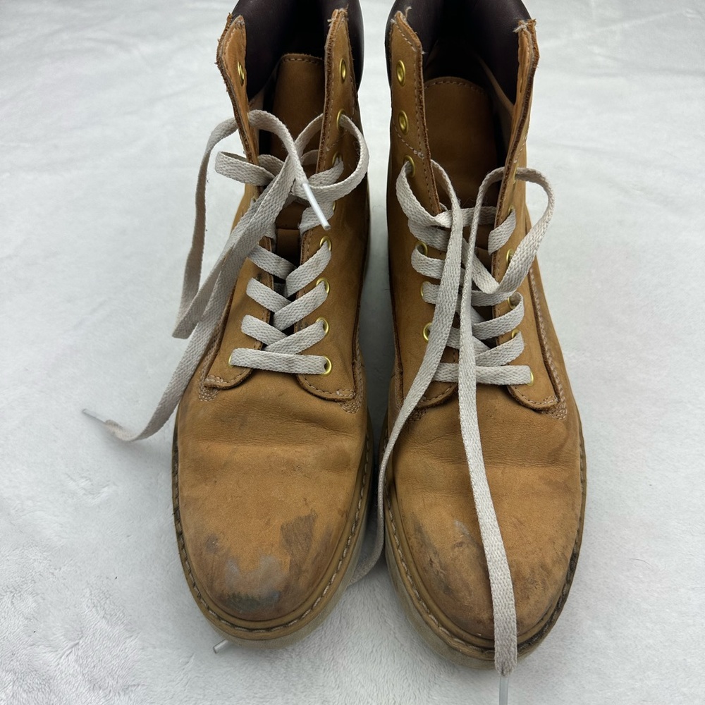 Timberland Tan Leather Boots women’s size 8